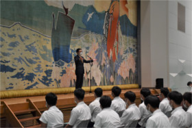 佐賀県立佐賀東高等学校演劇部による「大隈重信１００年アカデミア」の演劇お披露目会を開催しました