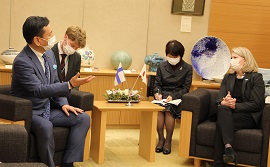 駐日フィンランド大使が知事を訪問されました。